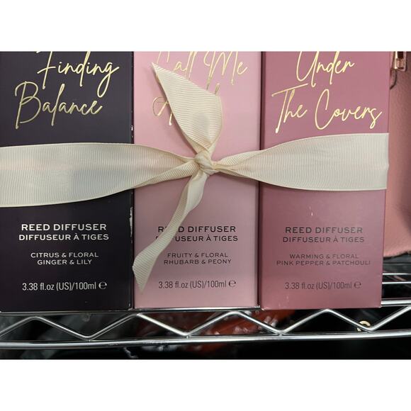 LOT OF 3 REVOLUTION LONDON REED DIFFUSER - 3 SCENTS NIB - Picture 3 of 3